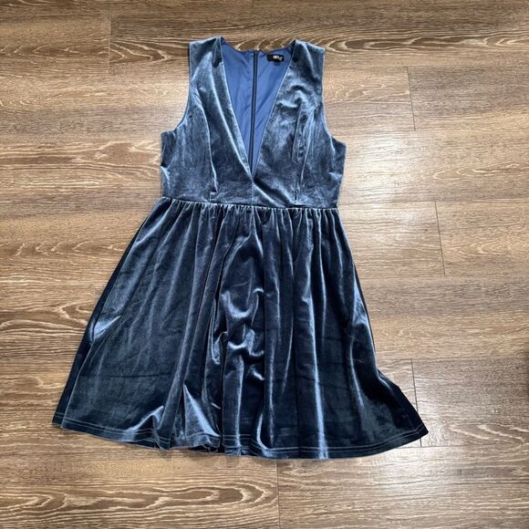 Lucca Couture Dresses & Skirts - Lucca Couture plunge neck Asymmetrical Velvet mini Dress in Blue